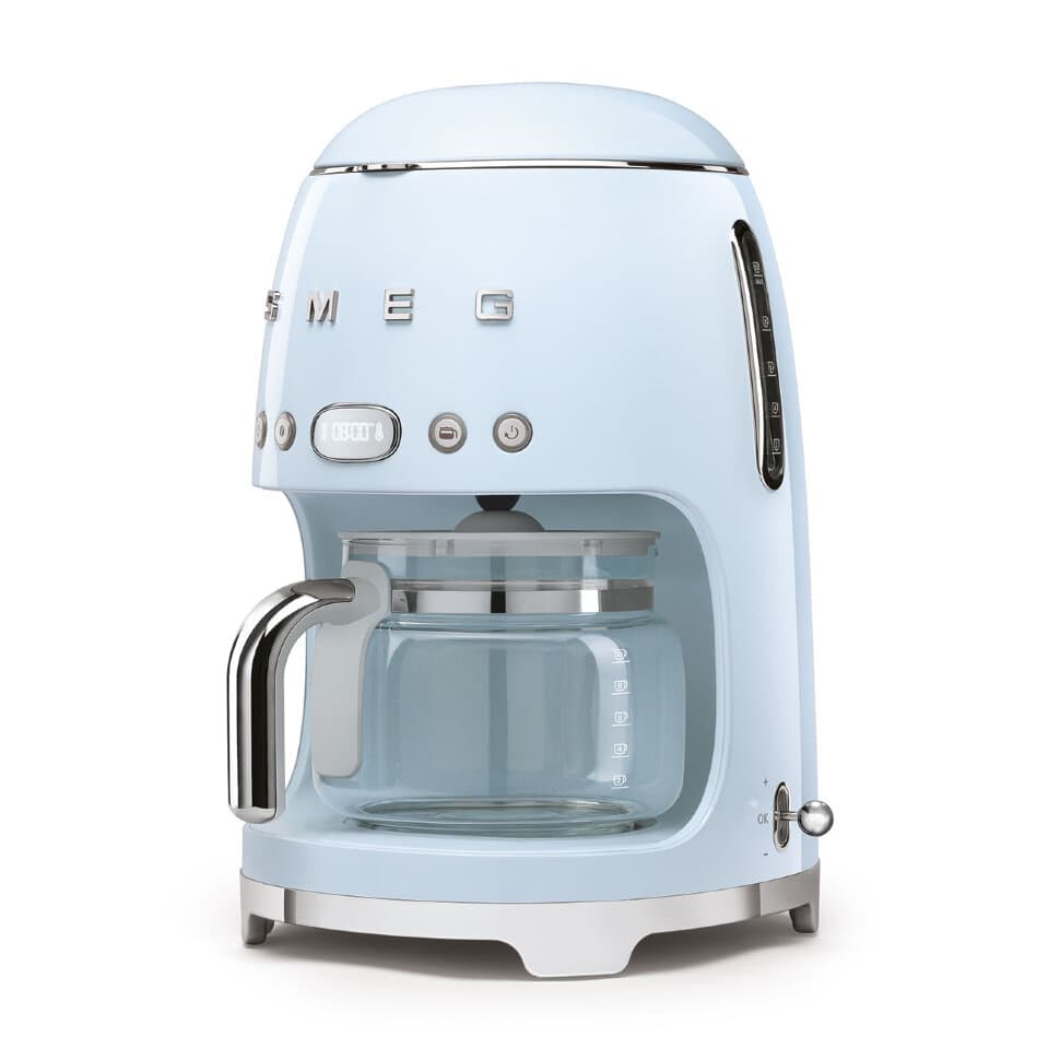 Кофеварка Smeg DCF02PBEU